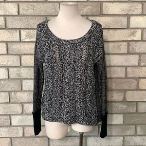 3for$20 sweater small